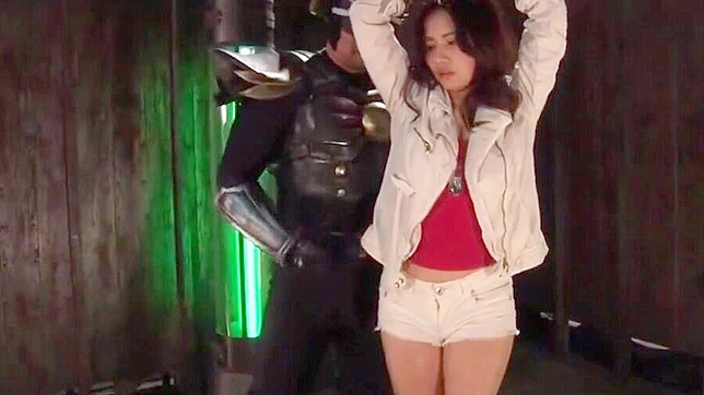 Alluring JAV Star Expertly Teases Her Fans With Skillful Blowjob Artistry