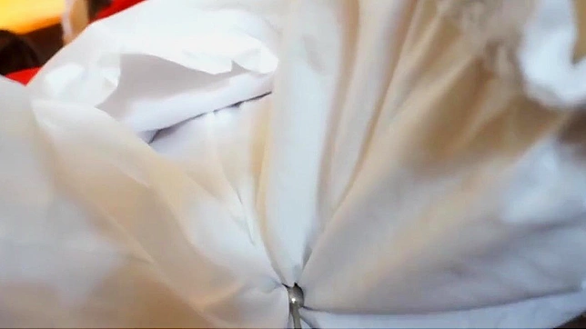 Sultry JAV Star Reimu Tempts Men With Her Irresistible Curves!