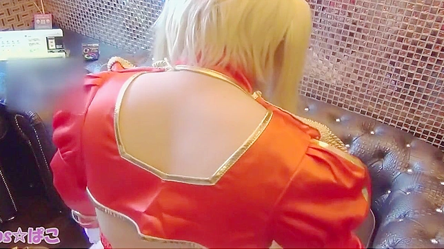 Sizzling Cosplay Beauty Gives Hot Blowjob & Pussy Play!