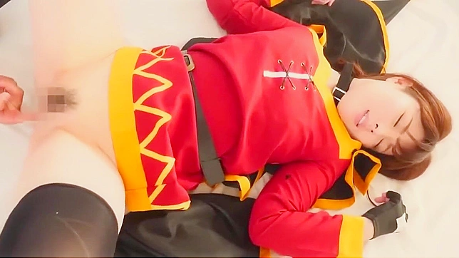 Luscious Amatsuki-Chan Teases Hard in Seductive Anime Cosplay Showdown