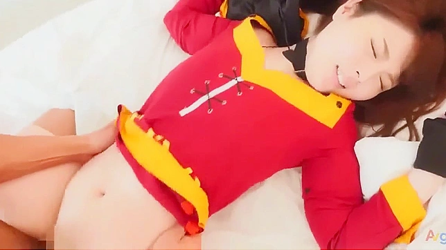 Luscious Amatsuki-Chan Teases Hard in Seductive Anime Cosplay Showdown