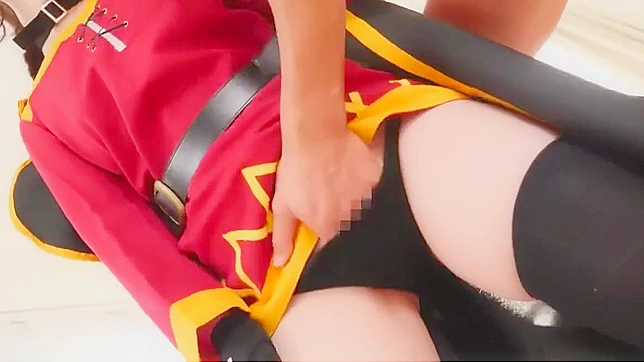 Luscious Amatsuki-Chan Teases Hard in Seductive Anime Cosplay Showdown