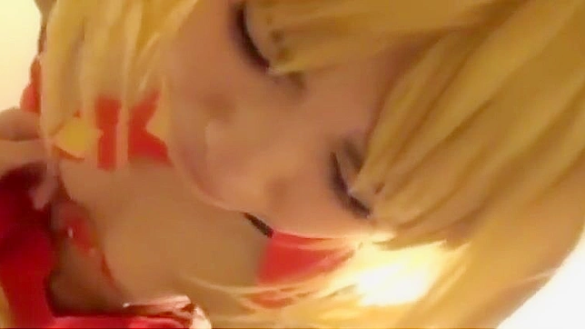 Blonde Bombshell Seduces with Sultry Sex Appeal Showdown