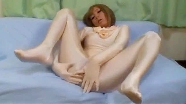 Tsubasa Miyashita Seduces & Fucks Hard in JAV Classic