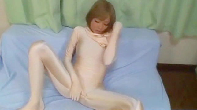 Tsubasa Miyashita Seduces & Fucks Hard in JAV Classic