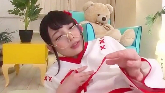 Seductive JAV Star Shows Off Juicy Body in Provocative Wear