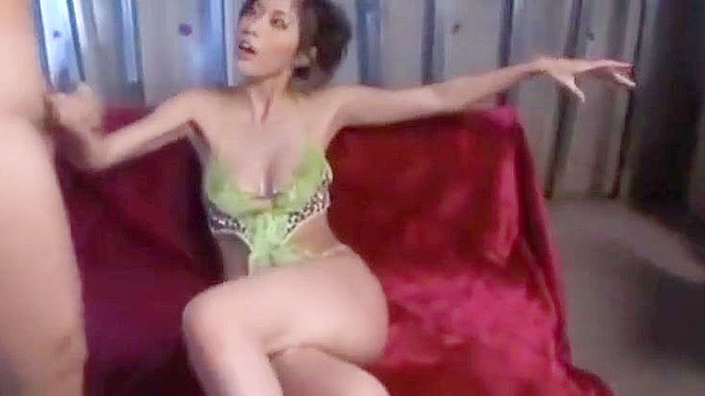 Riko Tachibana Shows Off Her Seductive Blowjob Expertise Live