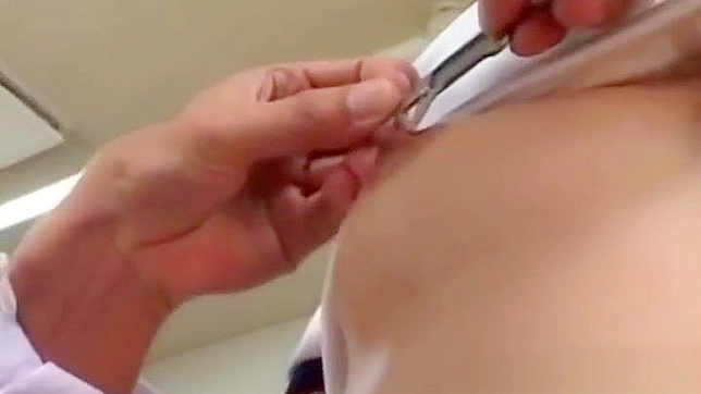JAV Seductress Captivates Doctor With Steamy Oral Pleasure