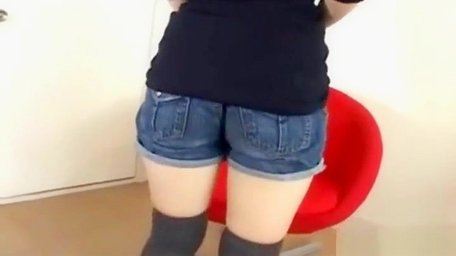 Yuuka Tsubasa Tempts Lucky Man With Irresistible Pleasure