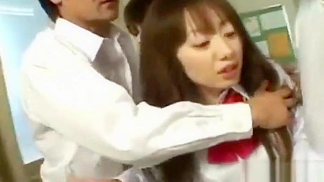 JAV Star Ai Himeno's Steamy Behind-the-Scenes 4-Way Delight