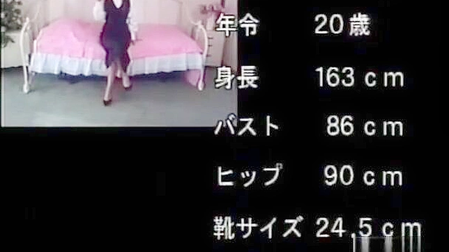 Luscious Women Seduce Men in Steamy Bukkake Orgy Scene