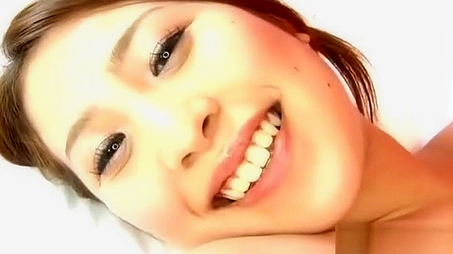 Yui Aoyama Showcases Her Expert Blowjob Techniques Live!