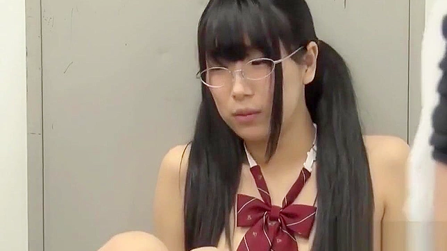 JAV Idol Teen 18+ Tempts Boys With Her Sweetness; Faceshot Glory