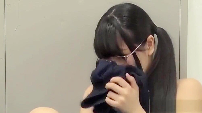 JAV Idol Teen 18+ Tempts Boys With Her Sweetness; Faceshot Glory
