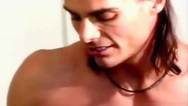 Asian Temptress Gets Her Hot Pussy Kissed Before Seduction