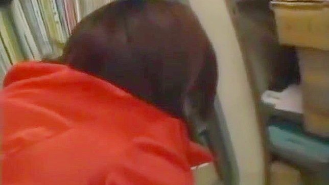 Japanese Women Take Turns Giving Bukkake Handjobs & Blow Jobs