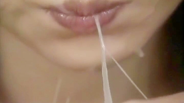 Japanese Temptress Enjoys Cum-Filled Bukkake With Turkish Men