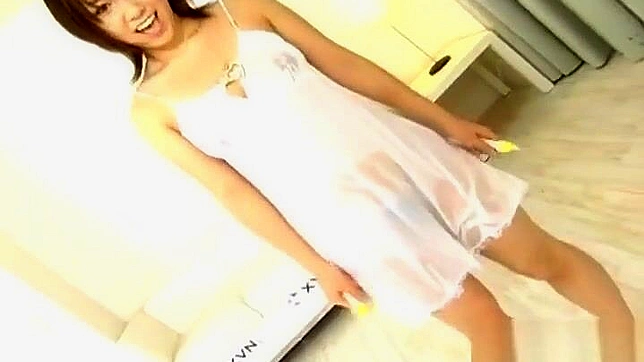 Sultry Jav Star Yui Komiya Teases With Sexy Body Show