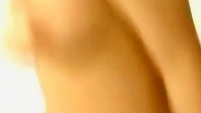 Sultry Jav Star Yui Komiya Teases With Sexy Body Show