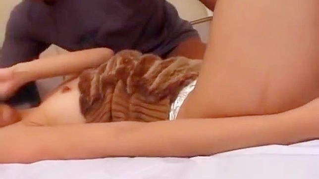 Sizzling Jav Milf Shows Off Her Curves Being Expertly Fingered
