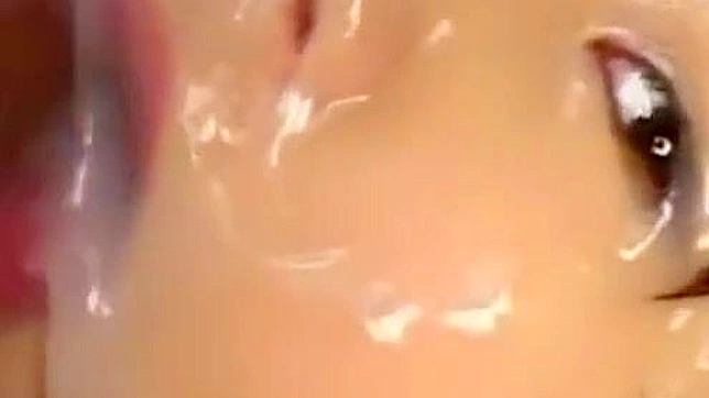 Seductive Japanese Babe Gives Epic Blowjob & Gets Drenched