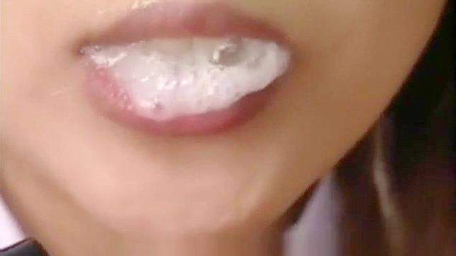 Cumming Jav Slut Transformed By Hot Bukkake Action