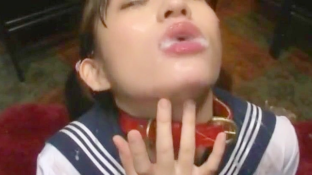 Sizzling Japanese Beauty Masters Seductive Oral Pleasure