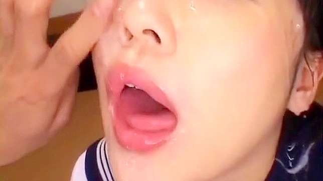 Japanese Beauty Cums Hard While Getting Facial Creaming Delight