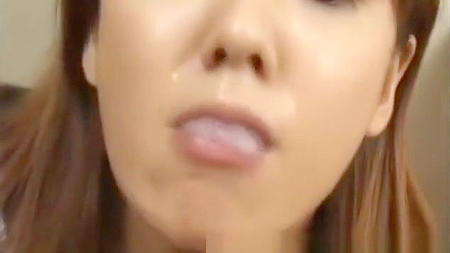 Japani Babe Enjoys Playing With Cum Before Tons More Come Down