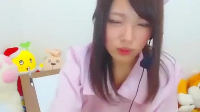 Seductive Japanese Beauty Tempts Him With Her Skills