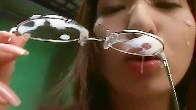 Exotic Japanese Goddess An Nanba Takes Loads & Swallows Deeply