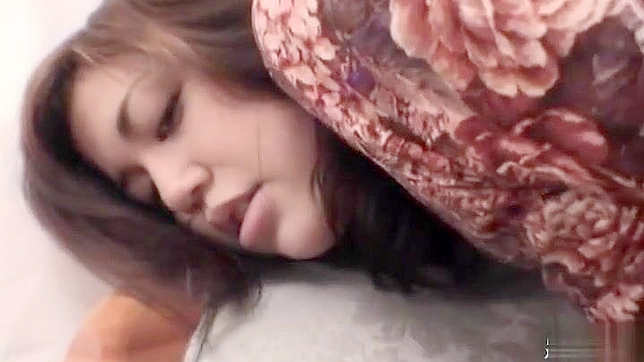 Sultry Cosplay Queen Delivers Mind-Bending Blowjob & Sex Showdown