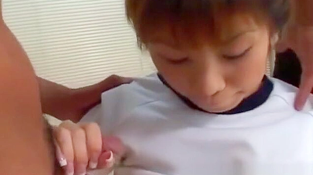 Irresistible Jap Babe Tempts Doctor With Hot Oral Pleasure