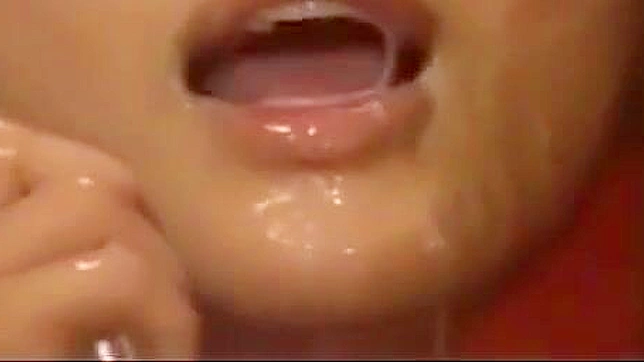 Sexy Japanese Girls Engage In Hot Phone Booth Sex Playtime