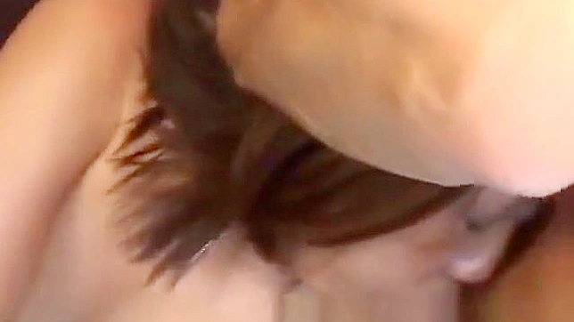 Seductive Chinese Vixen Tempts With Sultry Urine Play