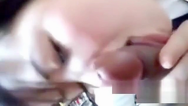 Chinese Beauty Gives Sensuous Blowjob Before Swallowing Semen!