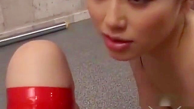 Kinky Mistress Rubs Slave’s Wet Pussy With Her Seductive Feet
