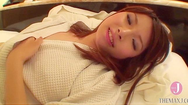 Enchantress Hanako's Seductive 7-Minute Schoolgirl 18+ Fantasy Delight