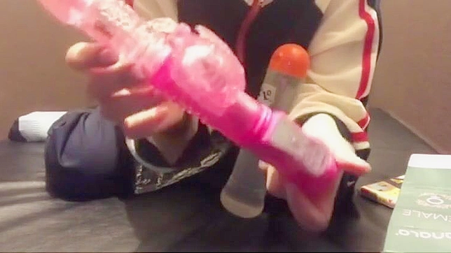 Sultry Japanese Star Shows Off Her Xxx Delights Solo Style