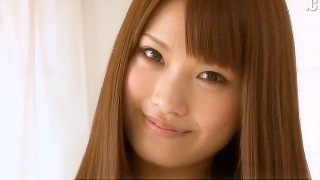 Alluring Japanese Enchantress Shows Off Her Perfectly Shaved Pussy