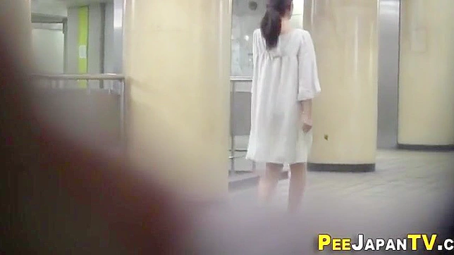 Exotic Japanese Ladies Show Off Wet & Wild Peeing Games