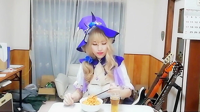 Seductive Japanese Star Uses Carrots Until She Climaxes Hard