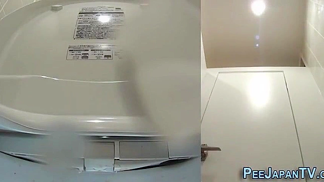 Sexy Japanese Milf Pleasures Her Lover While Peeing