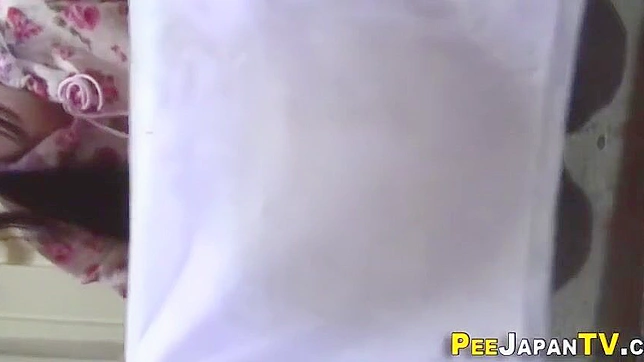 Enchanting Japanese Girl 18+ Dominates With Sexy Pee Play Fantasies