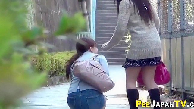 Wet Japanese Babe Pissing Herself In Orgasmic Bliss!