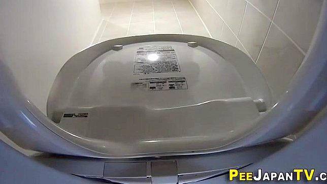 Exposed Japanese Teens 18+  Urinate Together - Explicit Content!