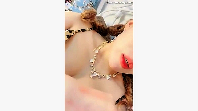 Japanese Porn Star Captured Candid Orgasms & Sexy Moments