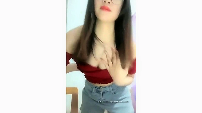 Sneaky Japanese Selfie Shots & Sultry Sex Photo Secrets Revealed