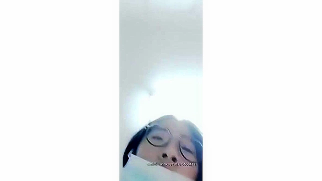 Sizzling Japanese Beauties Share Private Moments & Sexy Pics