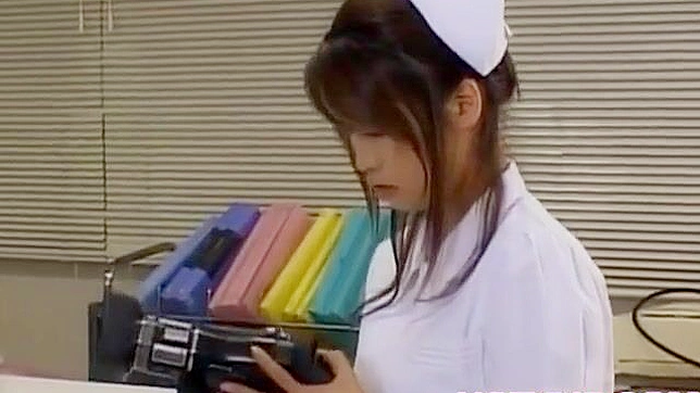 Emiri Aoi Vibrates Hotly Until She's Dripping Wet